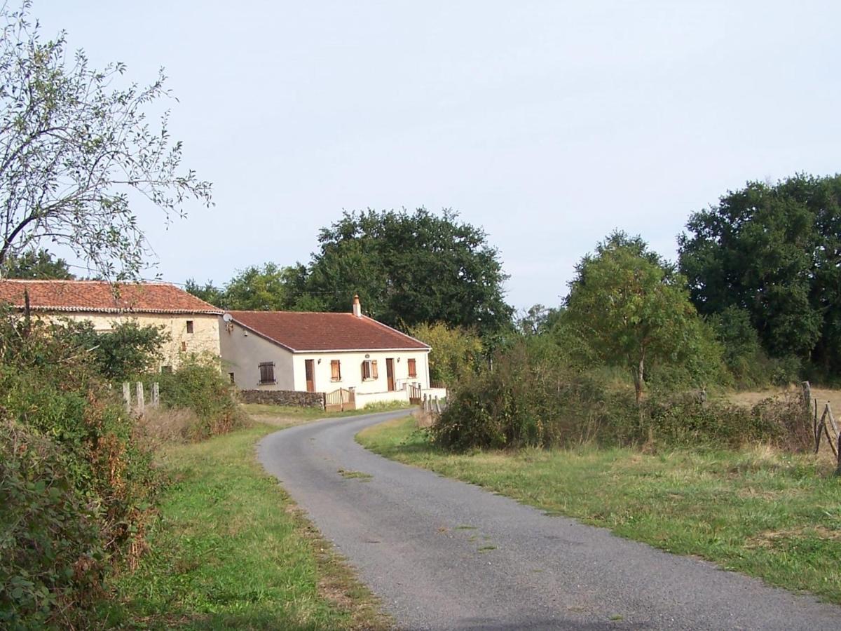 Les Hiboux Chambre D'Hotes L'Isle-Jourdain  Exterior photo